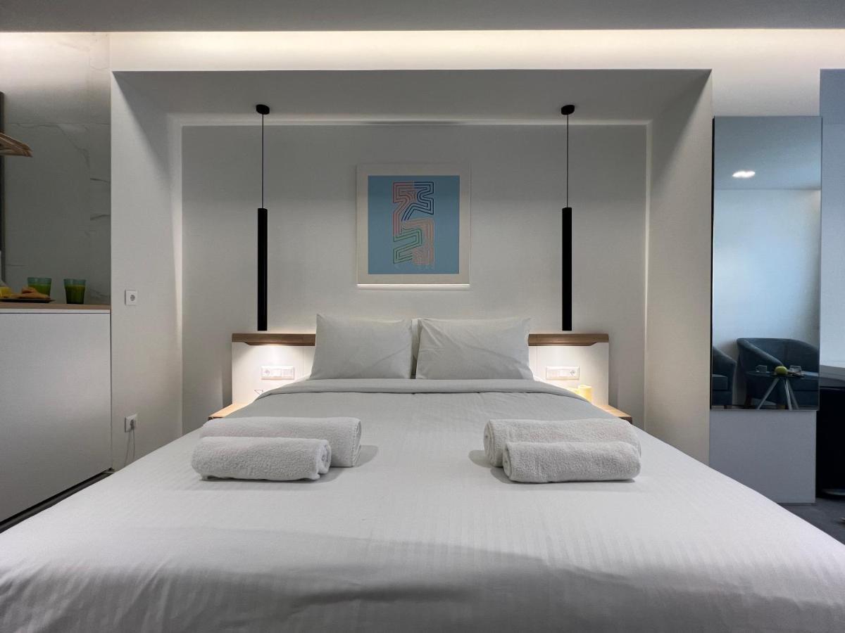The Dazzling Glimpse Acropolis Suites 雅典 外观 照片