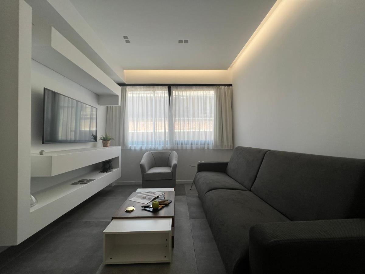 The Dazzling Glimpse Acropolis Suites 雅典 外观 照片