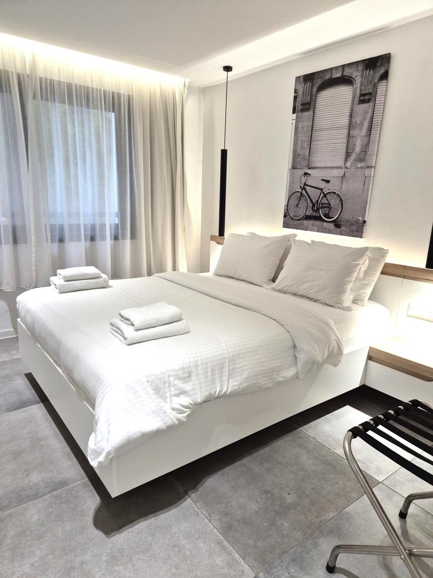 The Dazzling Glimpse Acropolis Suites 雅典 外观 照片
